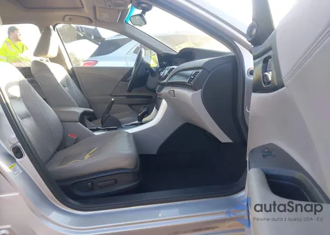 2013 Honda Accord Ex-L from USA, damaged, VIN 1HGCR2F80DA037479